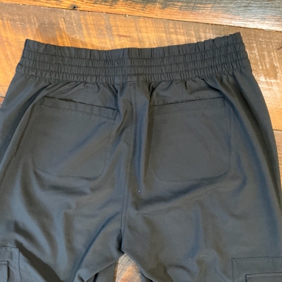 Athleta Trekkie North Jogger Pants Black Size 6T - Picture 8 of 11